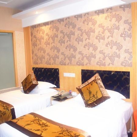 Puxi New Century Hotel 上海市 エクステリア 写真