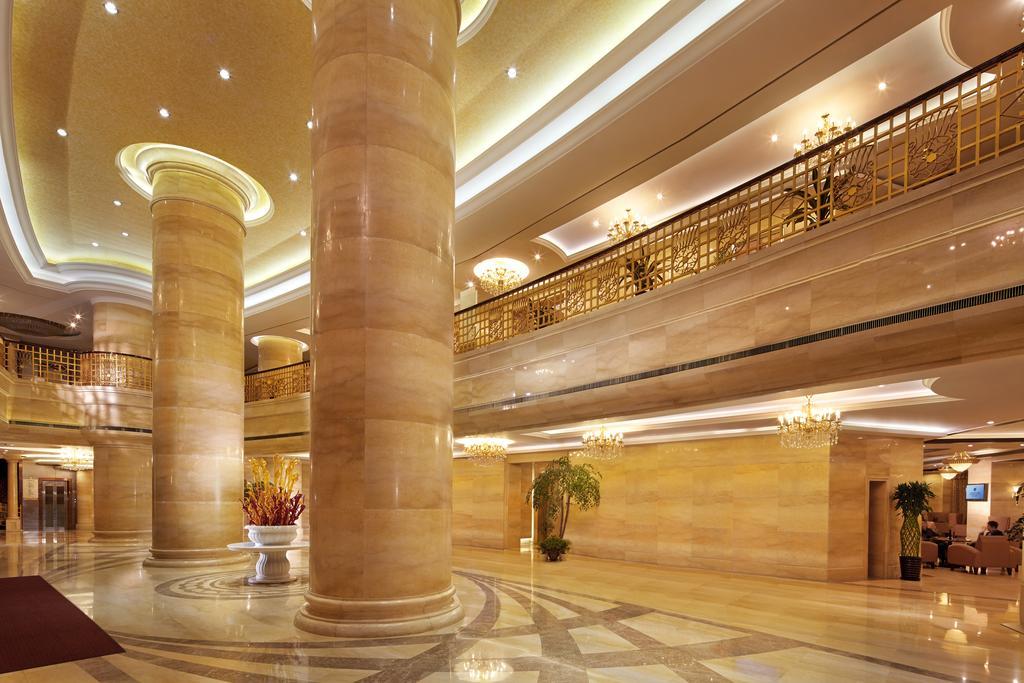 Puxi New Century Hotel 上海市 エクステリア 写真