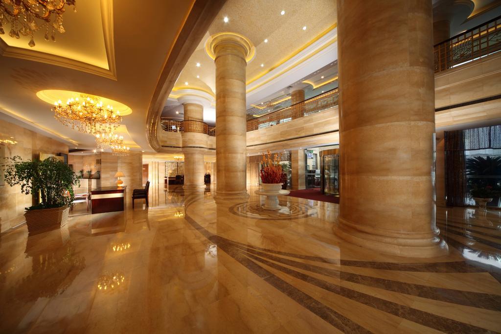 Puxi New Century Hotel 上海市 エクステリア 写真