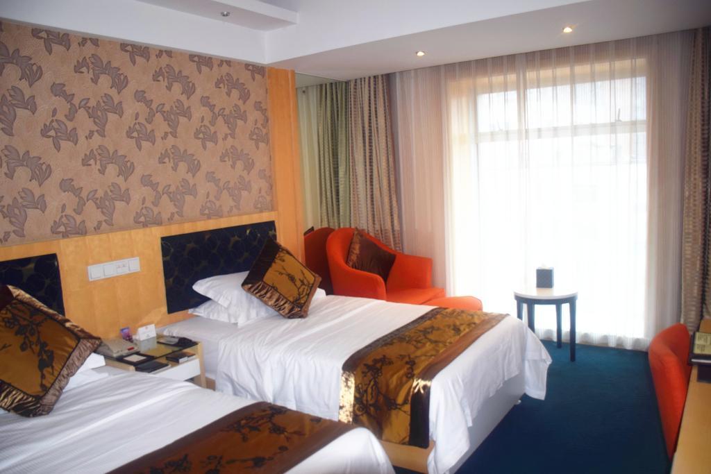 Puxi New Century Hotel 上海市 エクステリア 写真